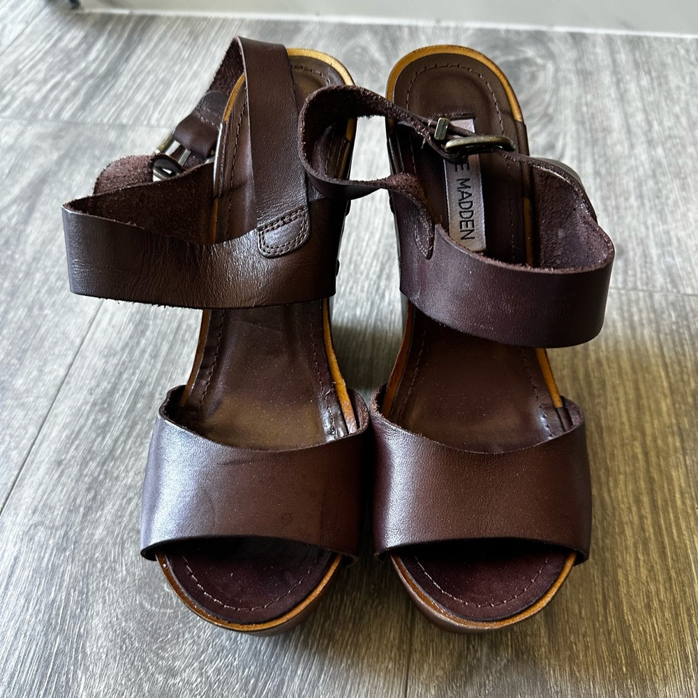 Steve Madden Brown Platform Shoes with Chunky Heel - Picture 2 of 9